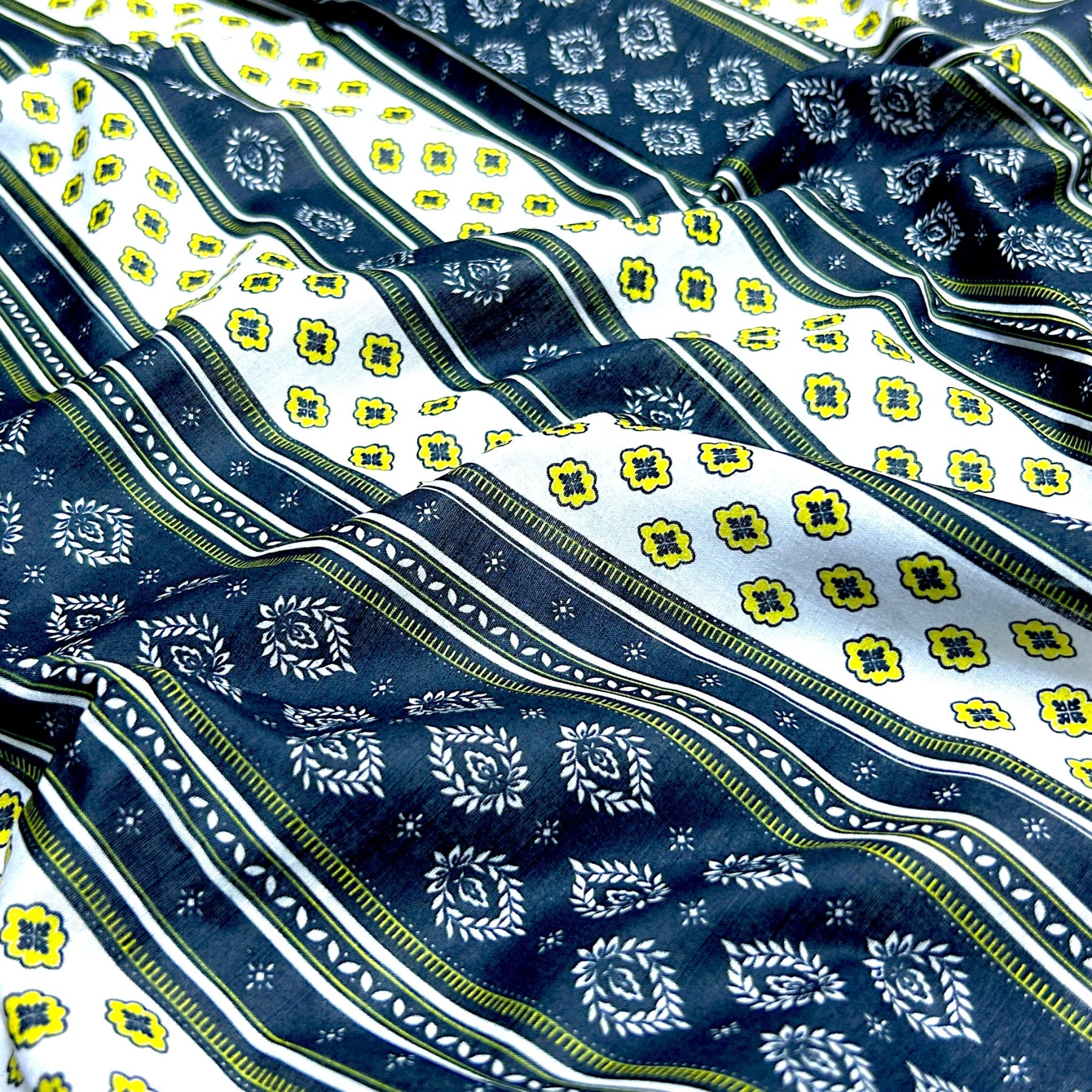 2 Piece Allover Slub Lawn Design Vol-3 (LD0024-2P)