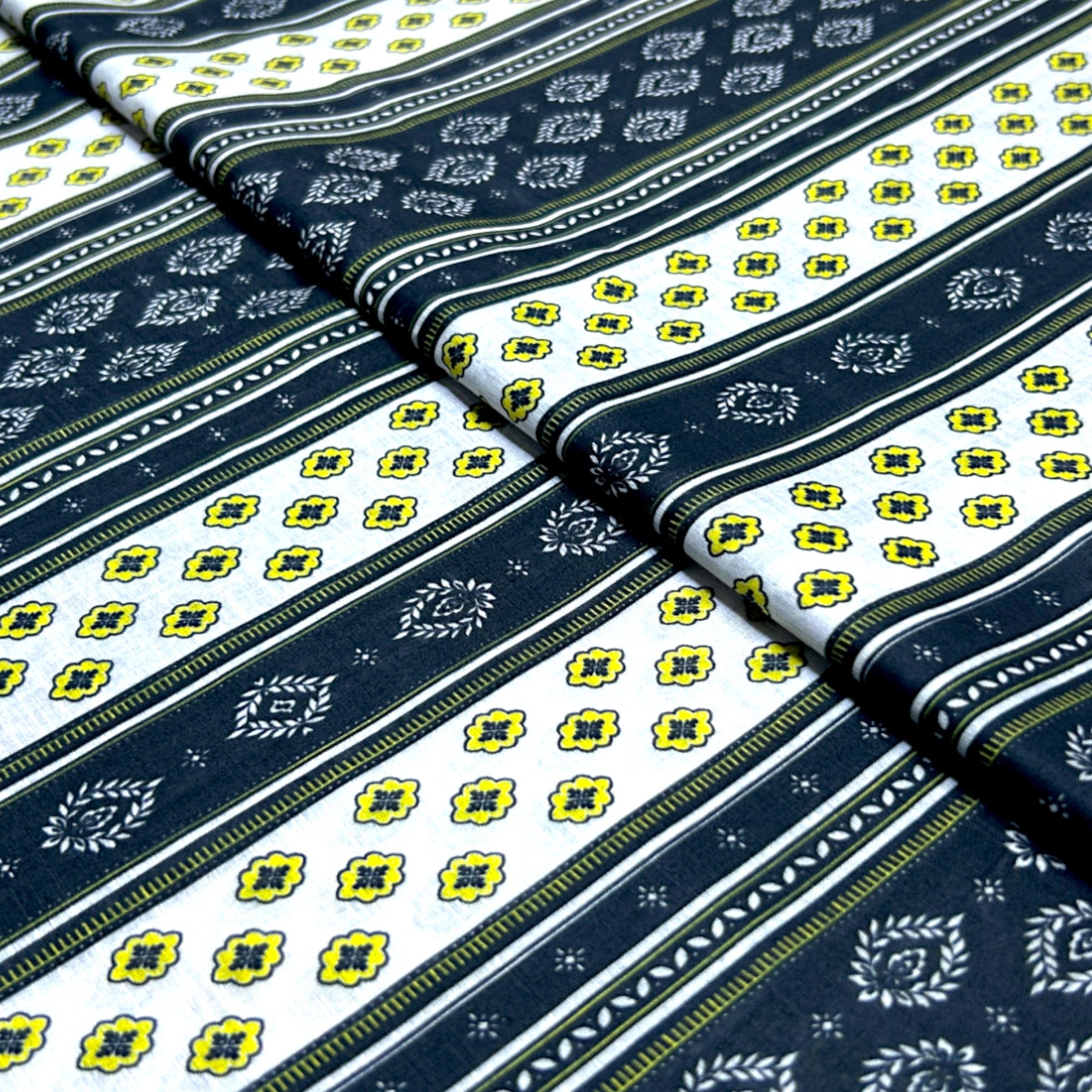 2 Piece Allover Slub Lawn Design Vol-3 (LD0024-2P)