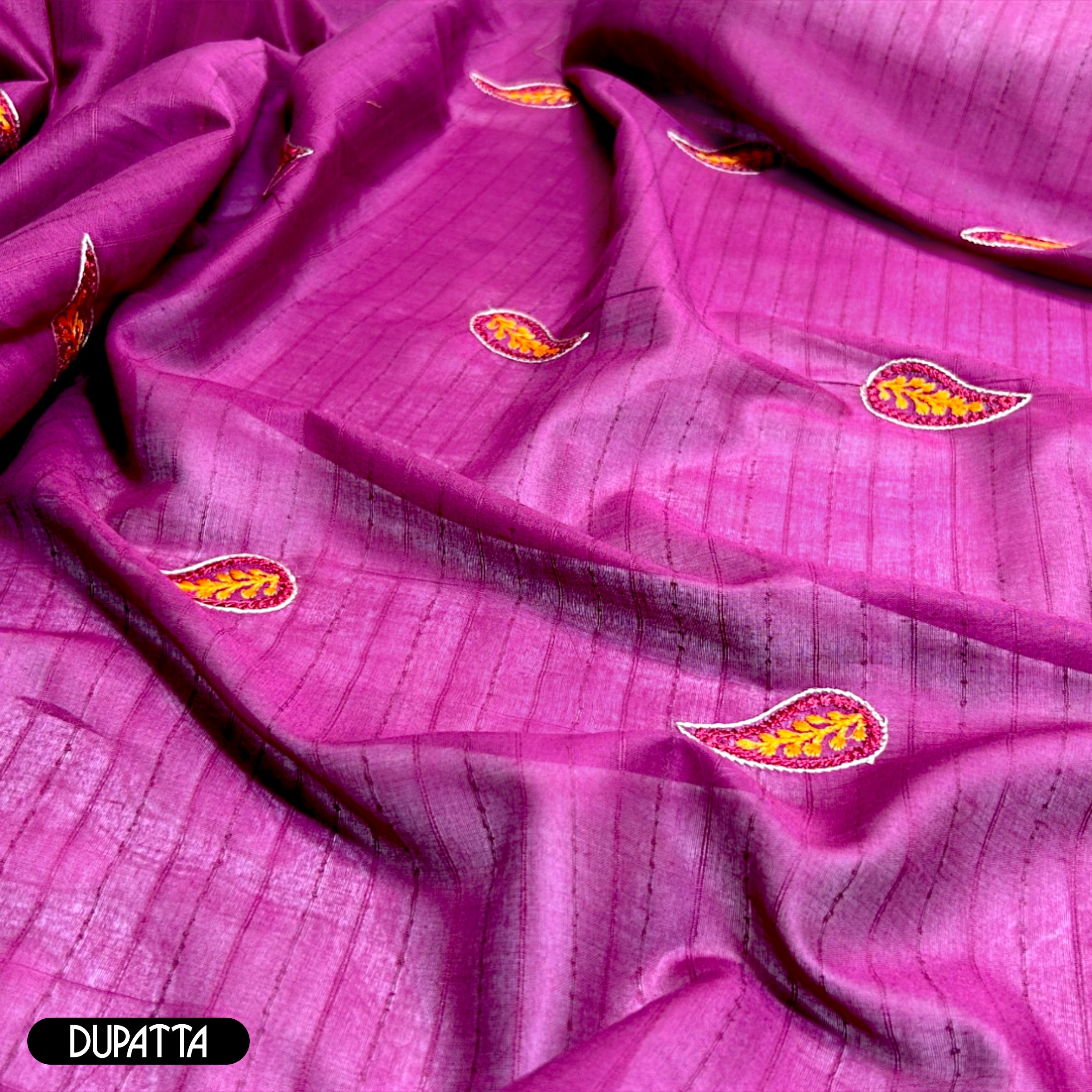 3 Piece Embroidered Unstitched Lawn Suit (LE003-3P)